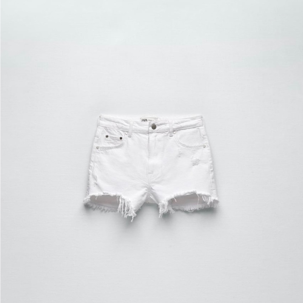 White Zara zw the cut-off shorts size US 2